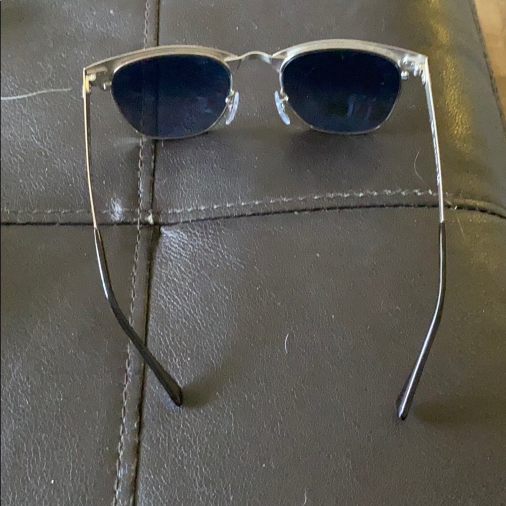Ray Ban sunglasses never worn - Picture 3 of 4